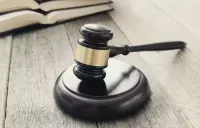 Skandal Penggelapan ...